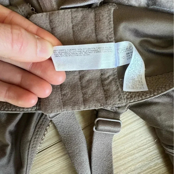 WACOAL : Basic Beauty Full Figure Seamless Underwire Bra 855192 - Picture 7 of 12